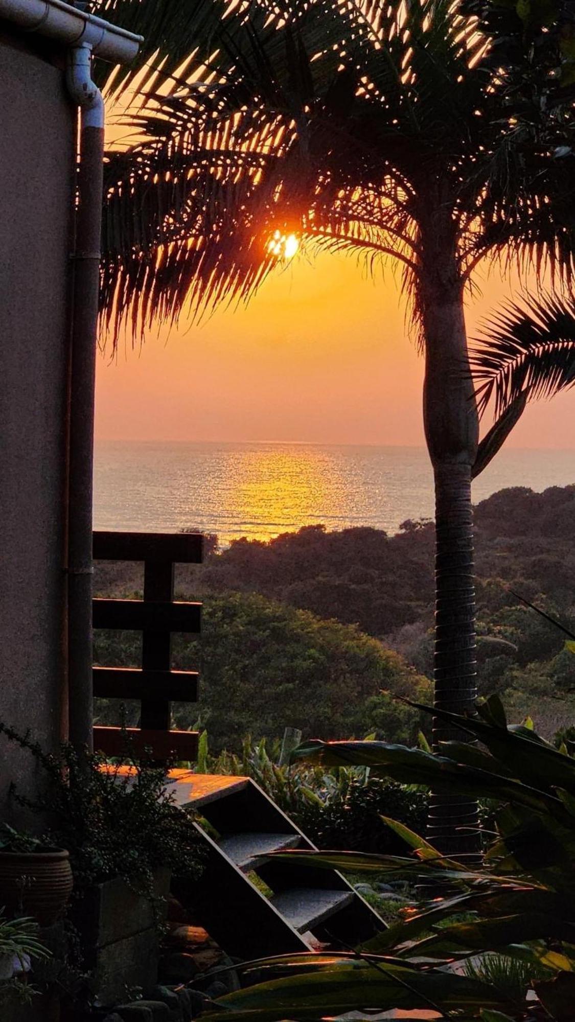 Coram Deo Saltywaves Double En-Suite Rooms With Sea Views Coffee Bay Buitenkant foto